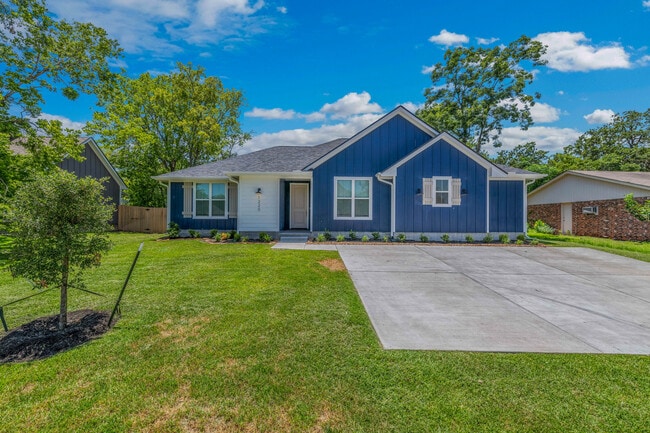 Photo - 1220 Neal Pickett Dr