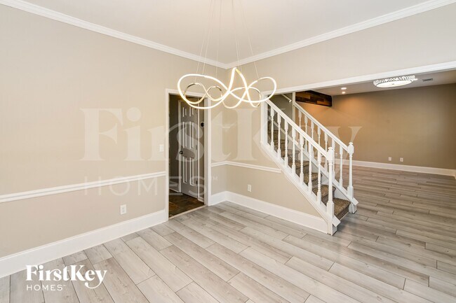 Photo - 9906 Elsenham Ln
