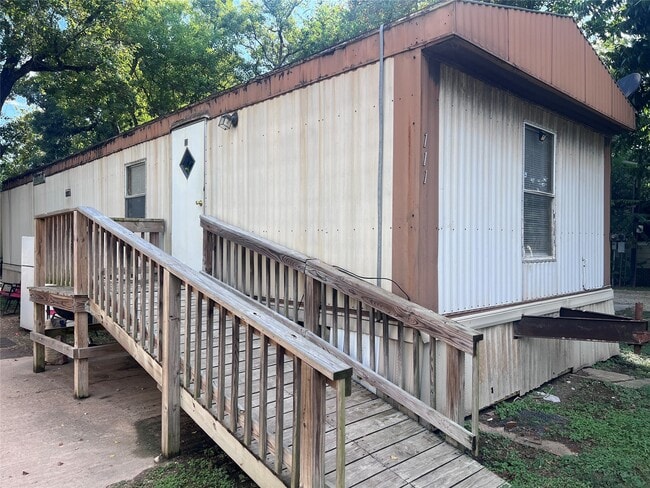 Building Photo - 111 W Mulberry Ave Rental