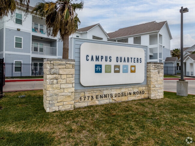 Campus Quarters