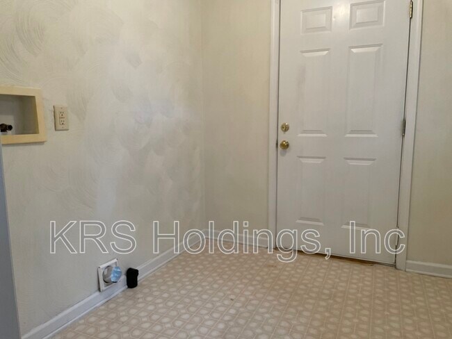 Photo - 607 S 6th St