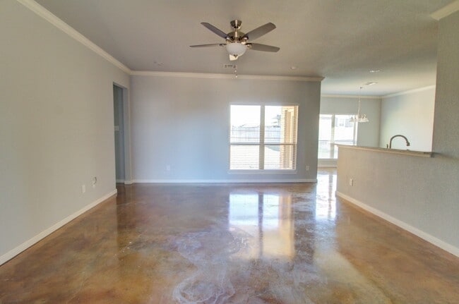 Photo - China Spring 4-Bedroom