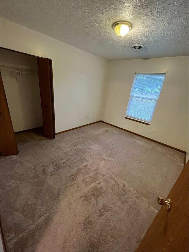 ROYAL OAKS APARTMENTS For Rent in Richmond, IN