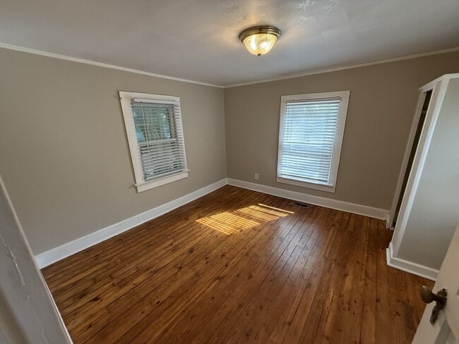 Photo - Private Garage Apartment!