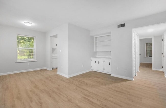 Photo - 611 N Copeland St