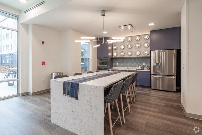 Clubhouse - Nexus On Holmes