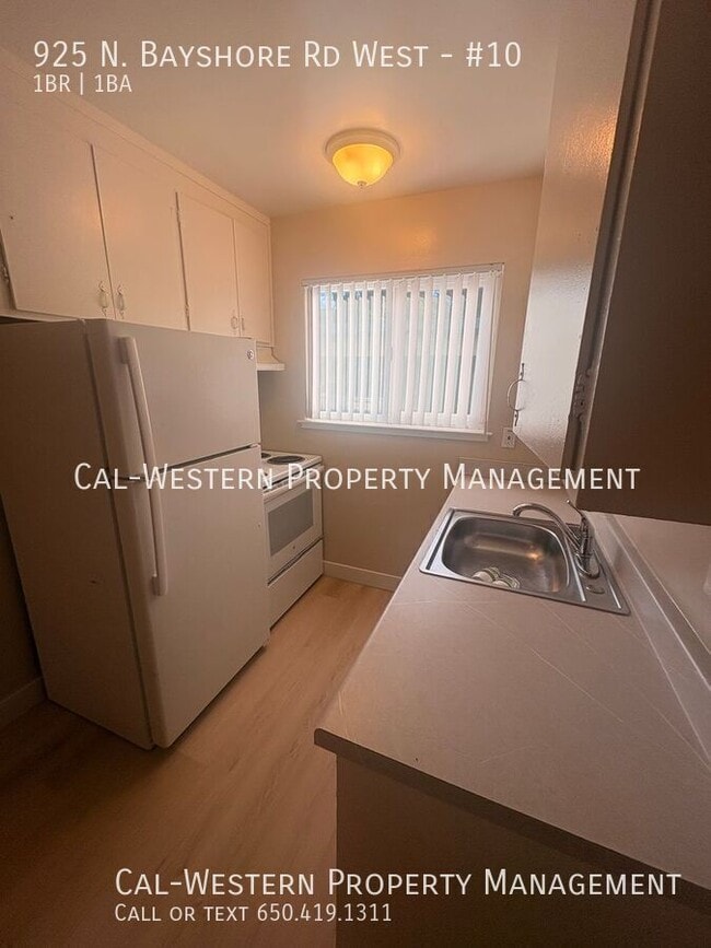 Photo - 925 N Bayshore Rd W Unit #10