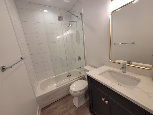 Photo - 3519 N Reta Ave Unit 1F