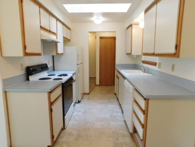 1520 & 1522 Jay Ct