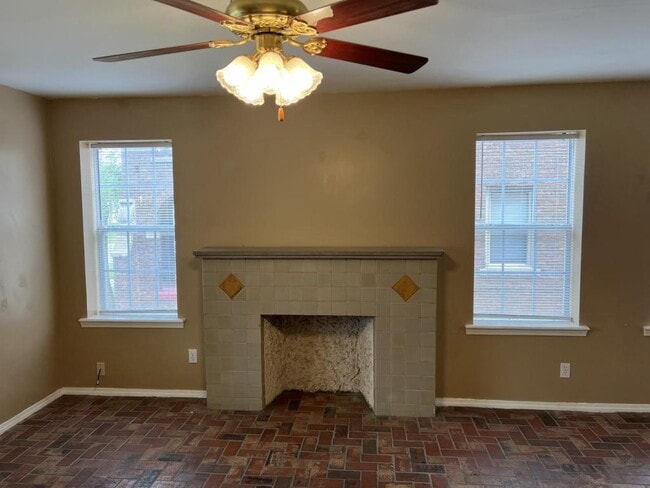 814.5 East Dr