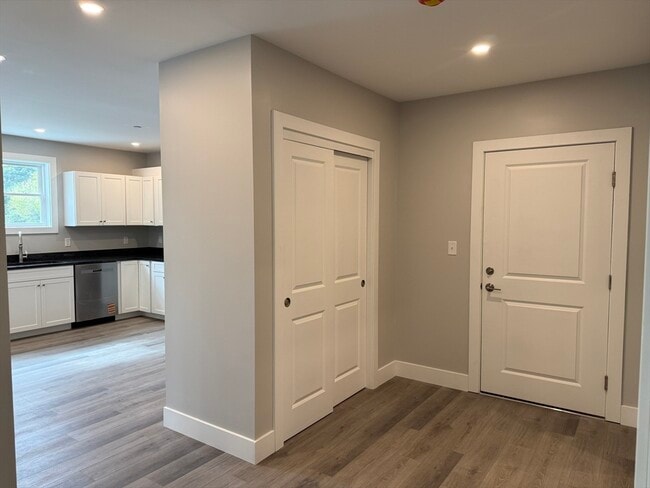 Photo - 251 Sladen St Unit 207