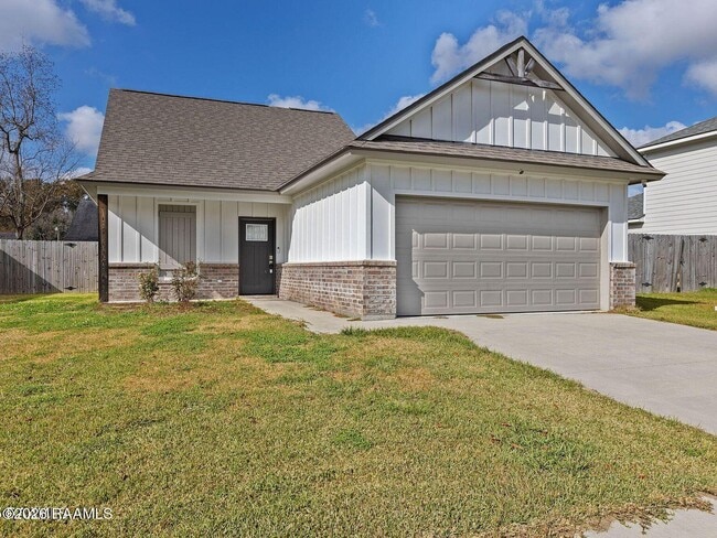 Photo - 109 Tyreek Dr