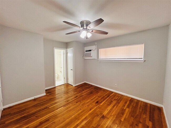 8803 Timberside Dr Unit 13