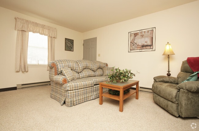Londontowne & Robinwood Apartments