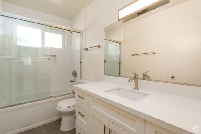 2BR, 2BA - 1,200SF - Second Bathroom