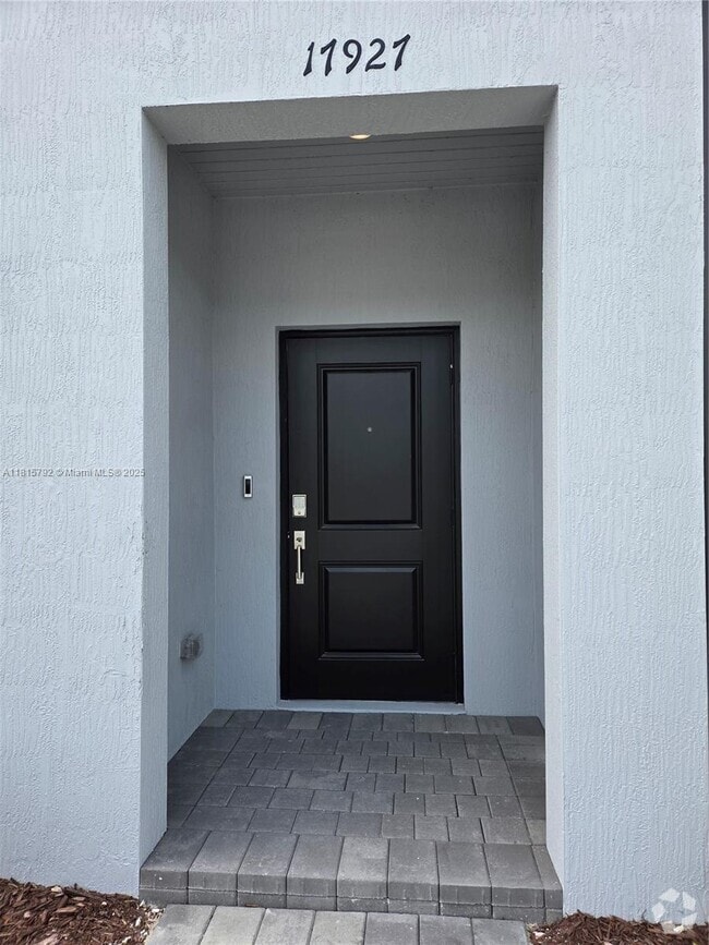 Building Photo - 17927 SW 358th St Rental