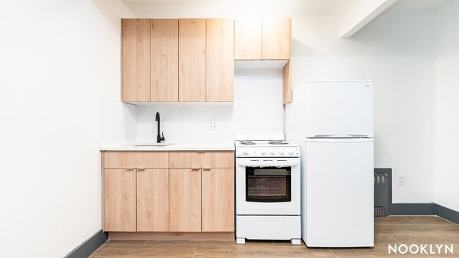 Photo - 2008 Fulton St Unit b1