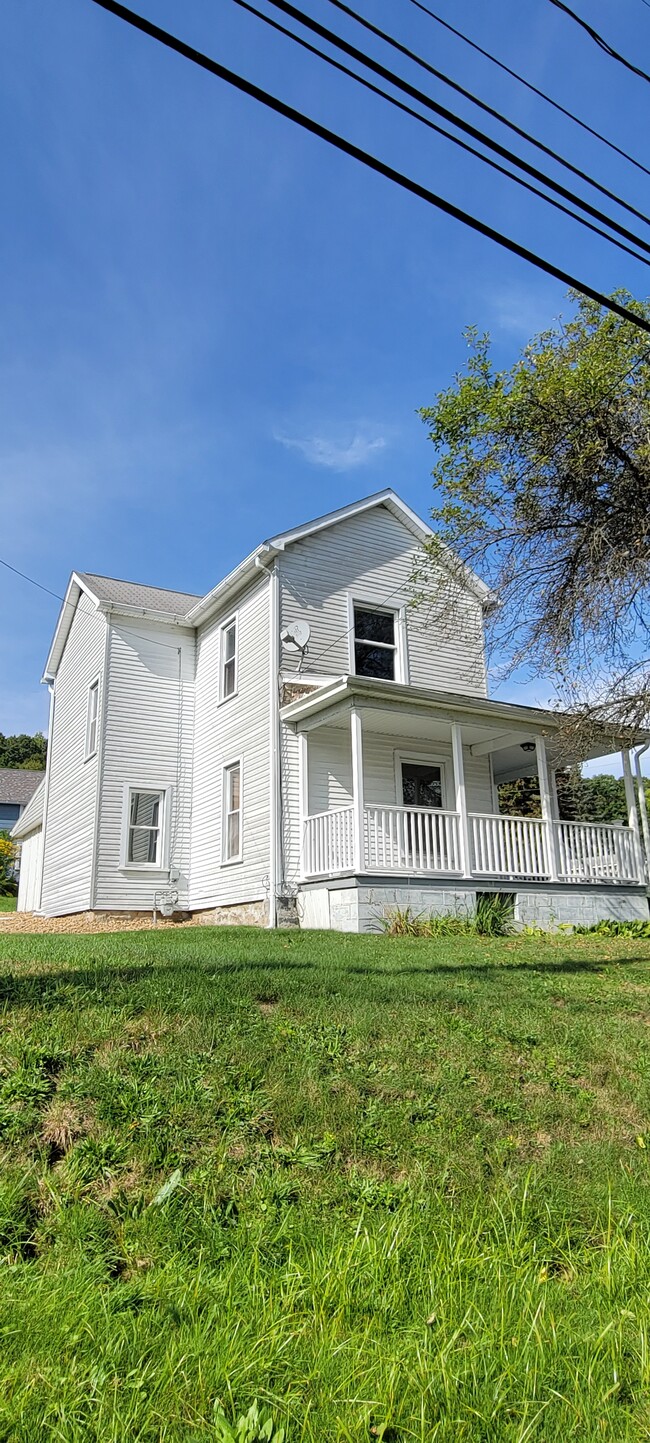 Photo - 1102 Old Mercer Rd