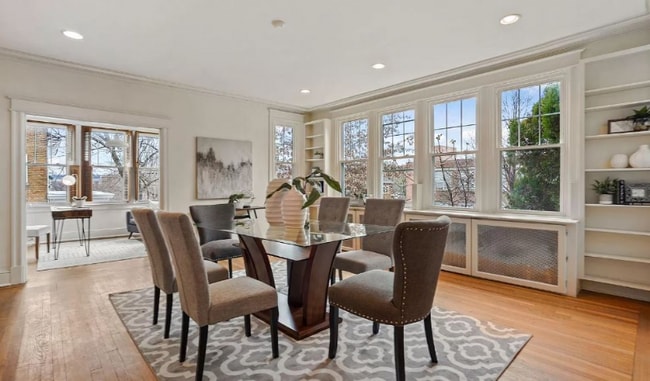 Photo - 4201 16th St NW