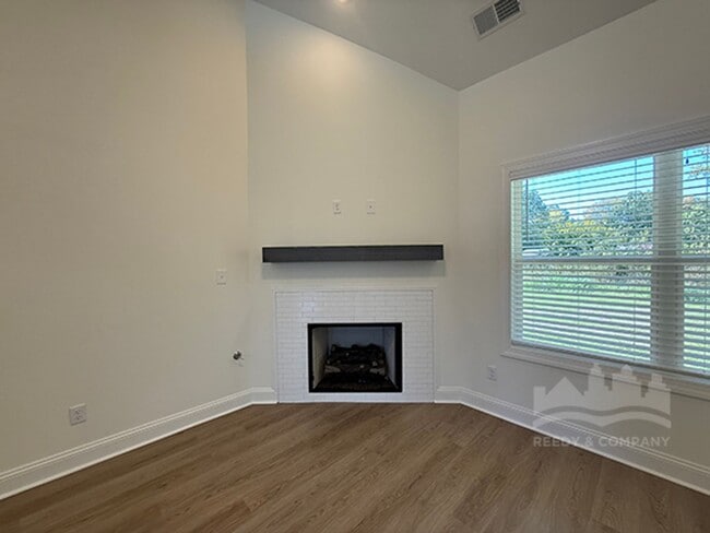 Photo - Beautiful NEW BUILD in Olive Branch, MS! Casa