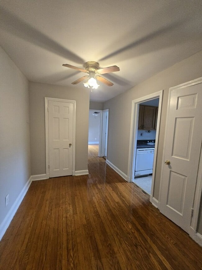 Photo - 1230 N Quinn St Unit 322