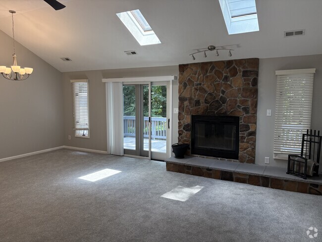 Living room - 12913 Church Ct Rental