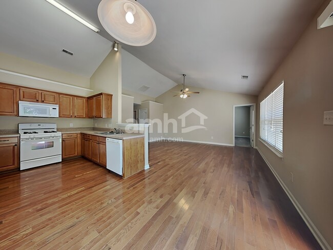 Photo - 714 W Parris Ave