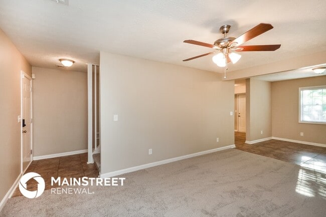 Photo - 867 Oakhill Ct