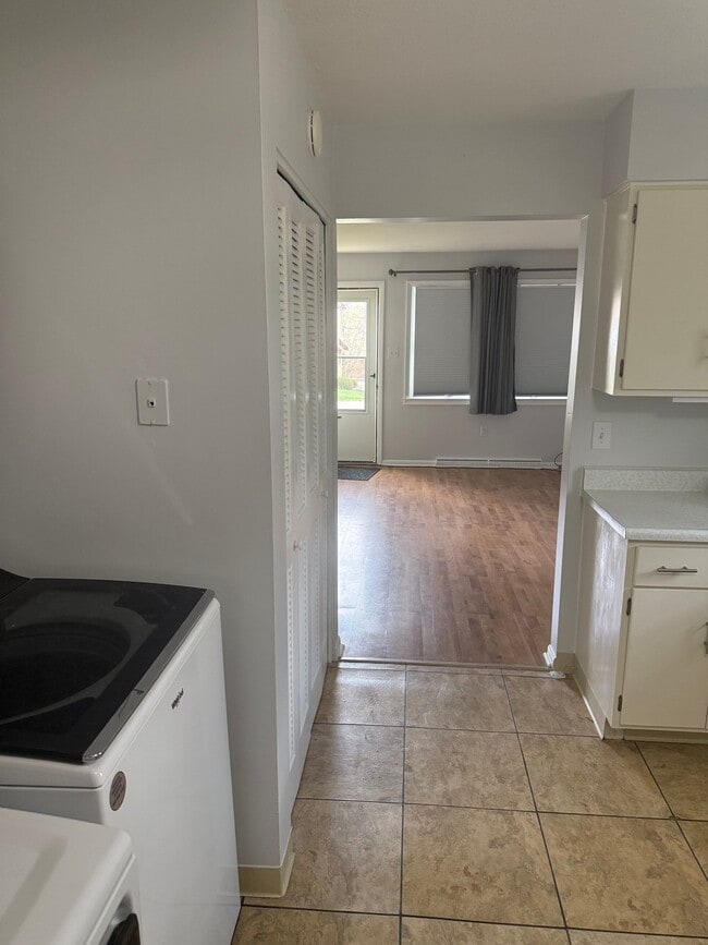 Photo - 124 Bennett Blvd