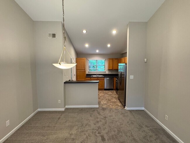 7333 Michaels Landing Dr