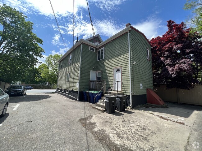 Building Photo - 731 Somerville Ave Unit 3 Rental