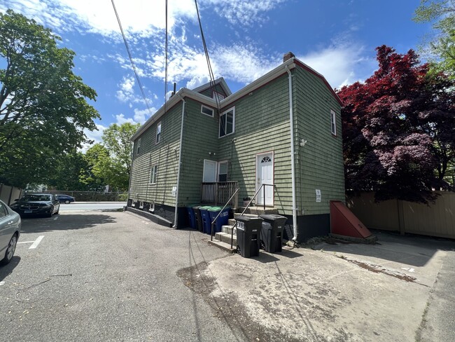 Building Photo - 731 Somerville Ave Unit 3 Rental