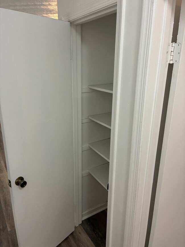 Photo - 116 Holland Cir