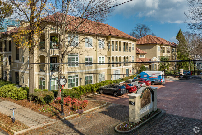 Photo - Tuscany Apartments