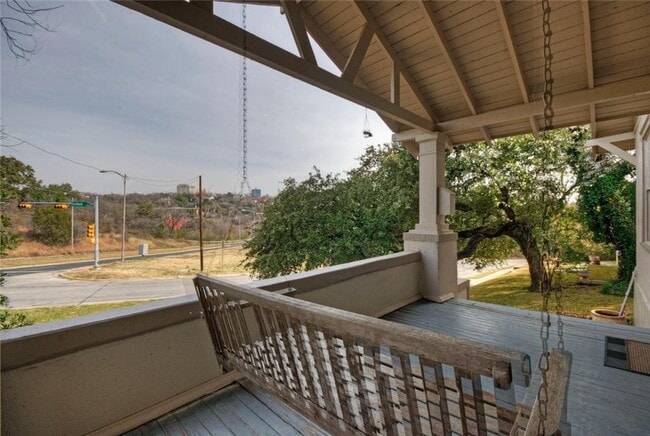 Photo - 1117 Enfield Rd Casa