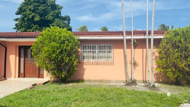 Building Photo - Jaime Pozo Unit 93 Rental