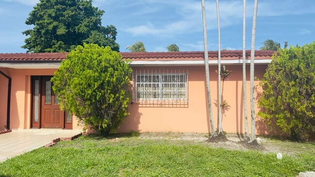 Jaime Pozo - Jaime Pozo Apartment Unit 93