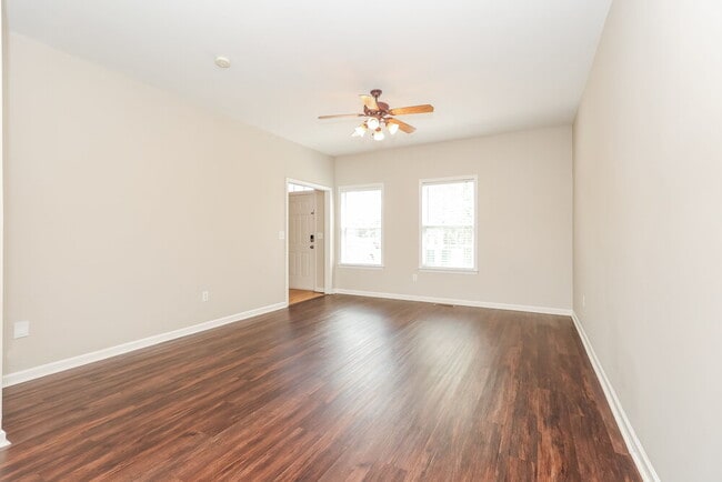 1606 Safe Harbor Ct