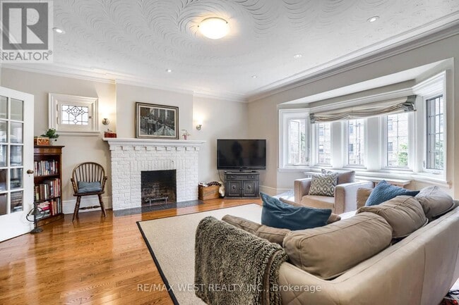 Photo - 6 Oriole Gardens Unité Main