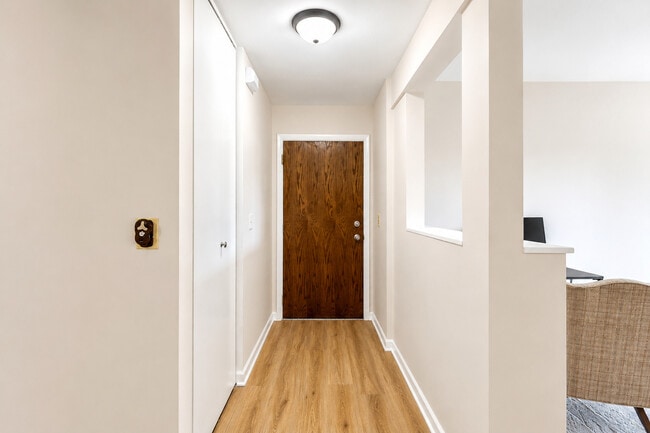 Photo - 530 Shorely Dr Unit 104