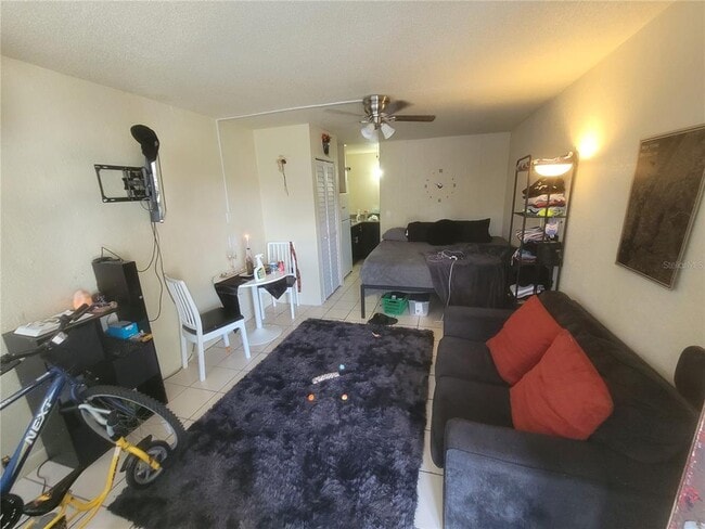 Photo - 421 E KENNEDY Blvd