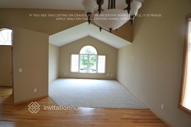 Photo - 336 Brady St