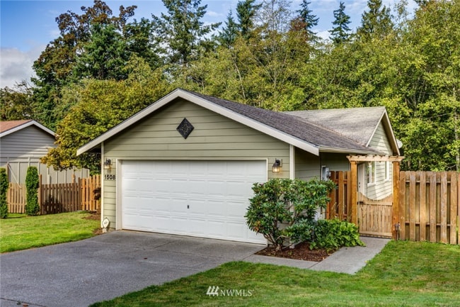 Photo - 1508 Roma Rd