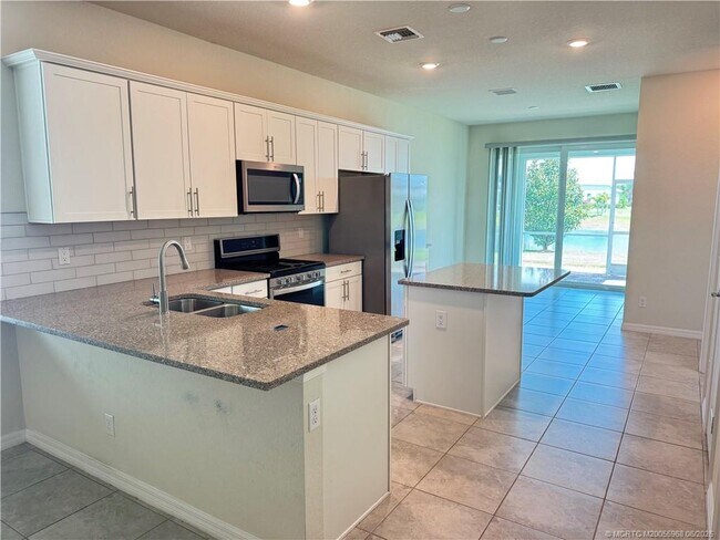 Photo - 10214 SW Captiva Dr