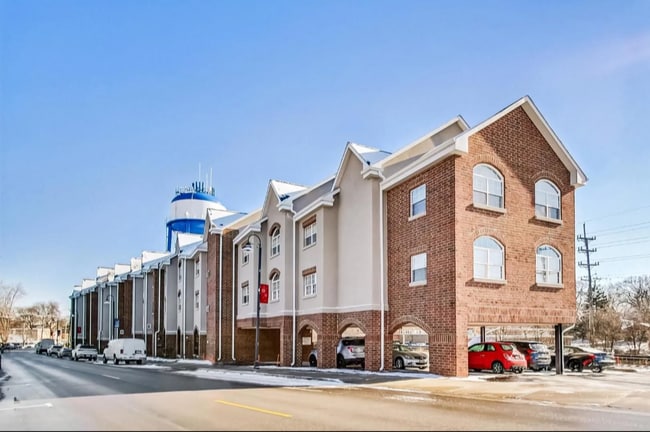 Photo - 245 Burlington Ave Unit 209