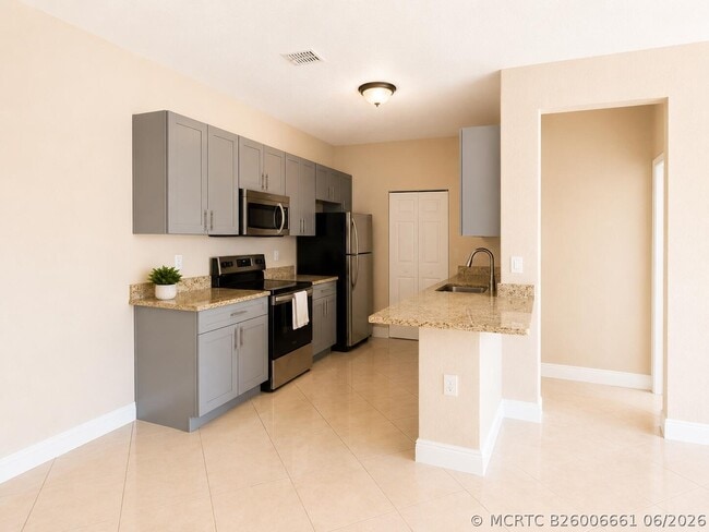 Photo - 3549 Forest Hill Blvd Unit 25