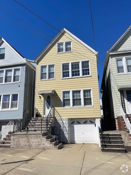 Building Photo - 193 Avenue C Rental