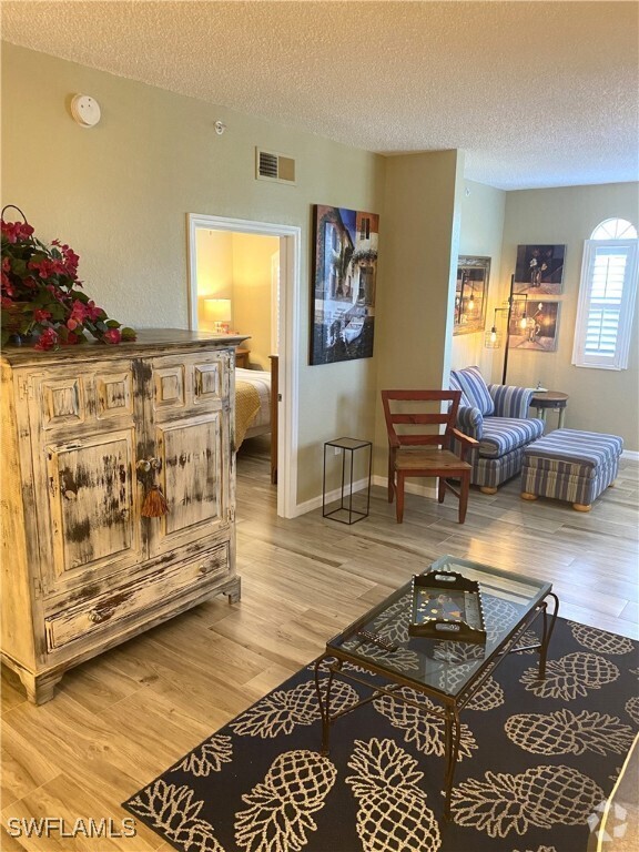 Building Photo - 15585 Ocean Walk Circle Unit 302 Rental