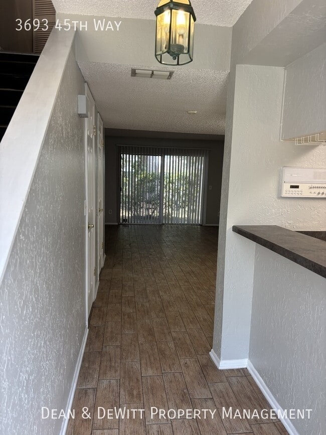 Photo - 2 Bed/1 Bath