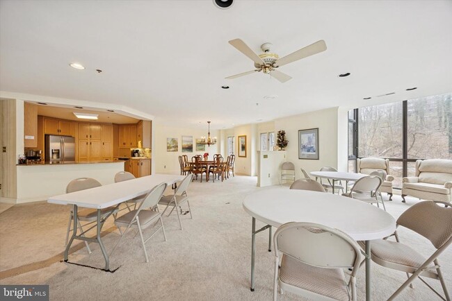 Photo - 1704 N Park Dr Unit A409